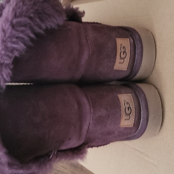 EUC Ugg boots - Picture 2 of 8